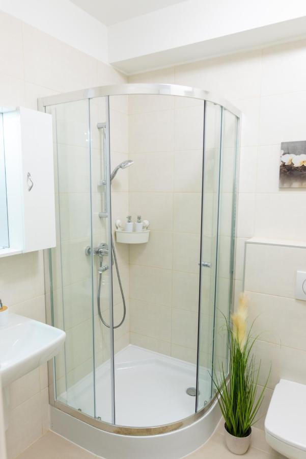 Sweet Home Apartman , 30Sqm Studio, Free Private Parking, Mountain View, Balcony, 20 Min From Downtown Budapest Extérieur photo